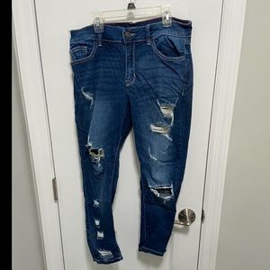 Ripped Capri Cropped Denim Pants